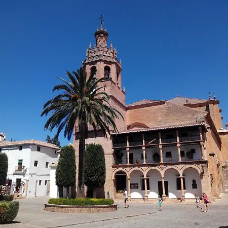 La Colegiata De *